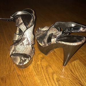 Carlos Santana shoes